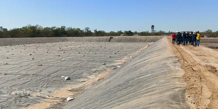 Construccion de piscinas e infraestructura de la planta piscicola de Villa Montes llega al 70 y 40 de avance