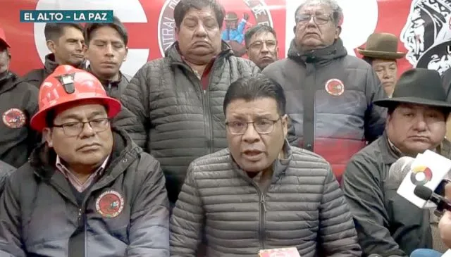 Dirigentes de la COR durante la conferencia de prensa de ayer. ERBOL