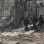 Soldados israelies durante la operacion militar desplegada en el campo de refugiados de Nur Shams en Tulkarem Cisjordania