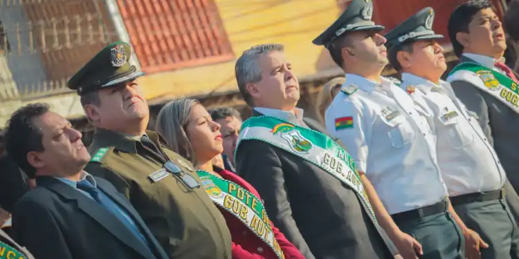 carlos bru con bandera