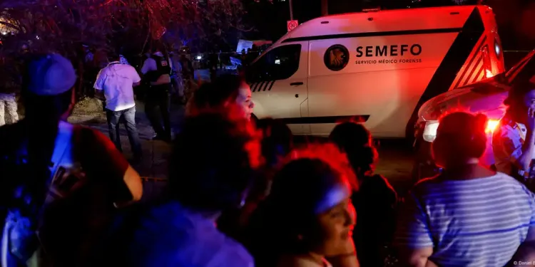 Tres personas fueron rescatadas con vida de entre los escombros el dia del incidente. Imagen de archivo