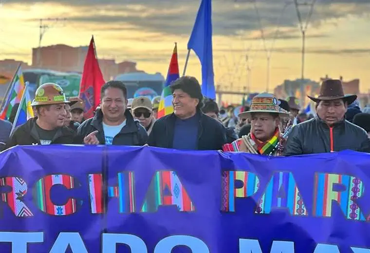 evo morales lidera la marcha 1